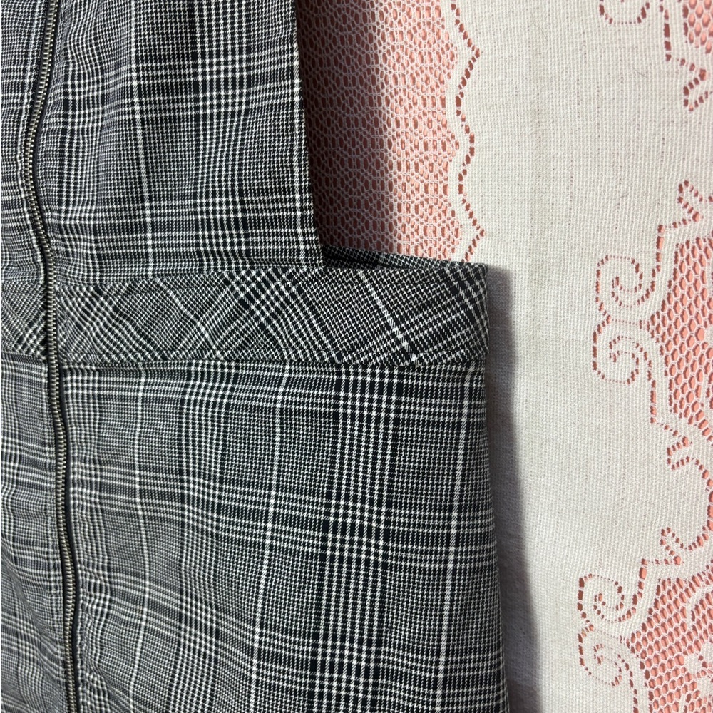 Plaid Zip-Front Pinafore Dress - Picture 5 of 9